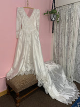 Load image into Gallery viewer, 90's - shot through the heart