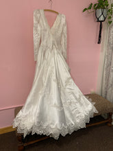 Load image into Gallery viewer, 90's - shot through the heart