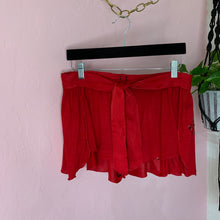 Load image into Gallery viewer, Re-worked -  flutter-by shorts