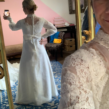 Load image into Gallery viewer, 70's - love will keep us together